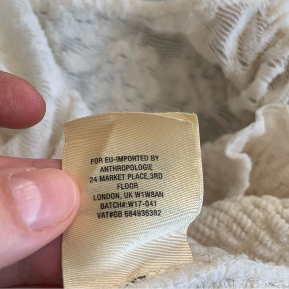 Anthropologie light textured top - Picture 11 of 11
